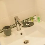 An So Flat نيس